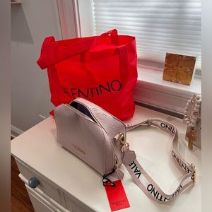 VALENTINO CROSSBODY BOUGHT IN MILAN,ITALY